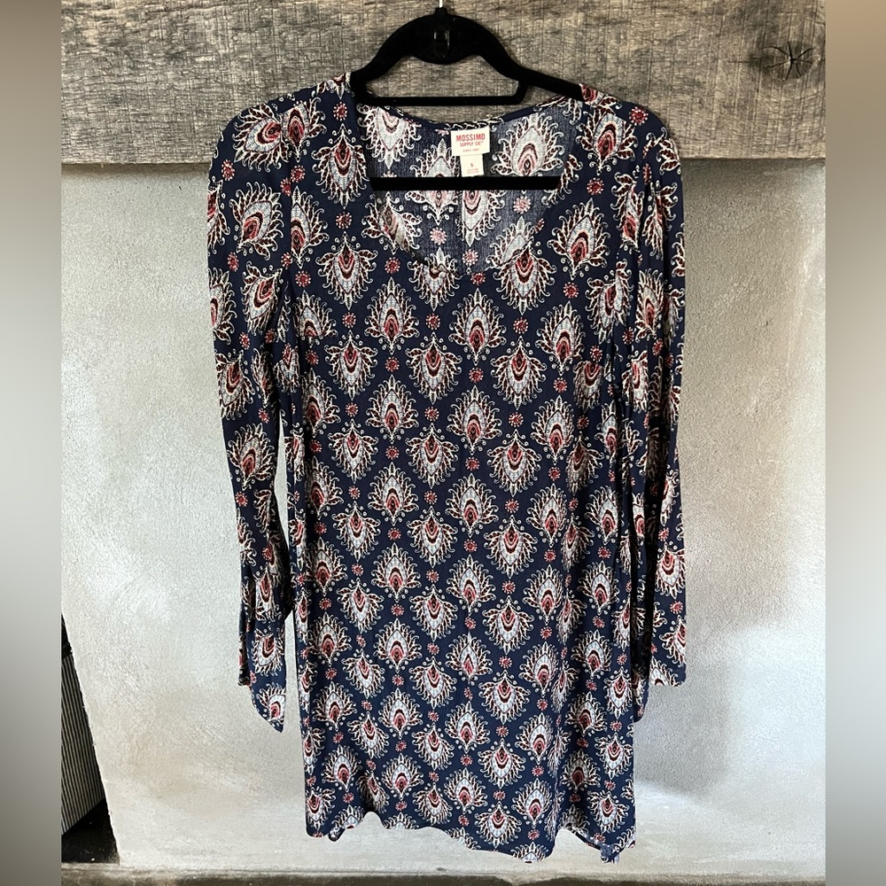 Cute printed long sleeve dress. Never worn with tags!